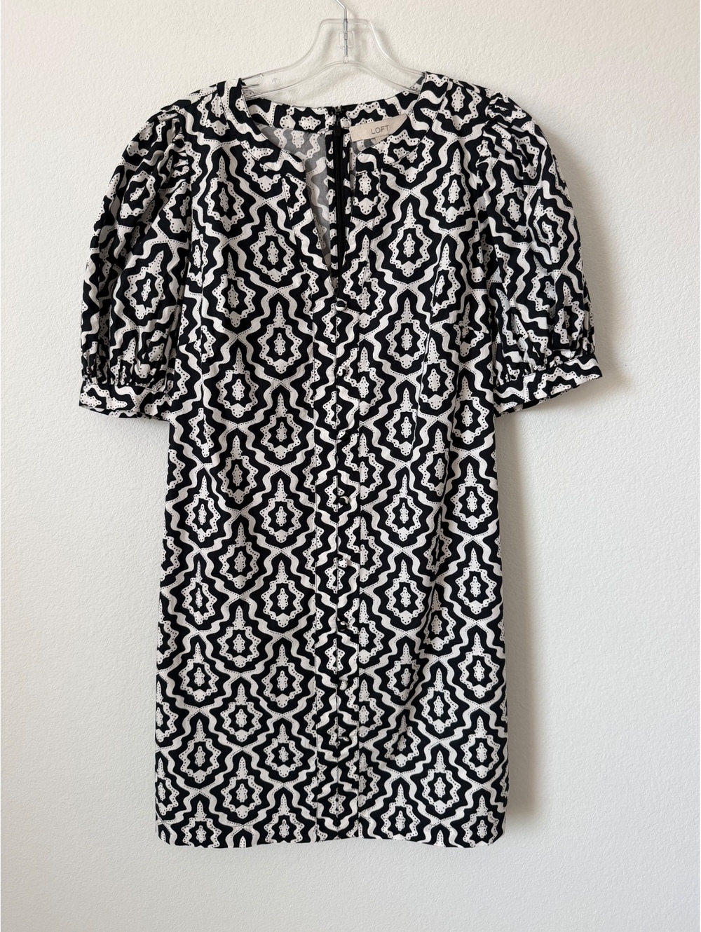 LOFT Balloon Short Sleeve V-Neck Black/White Geo 100% Cotton Mini Dress Size M